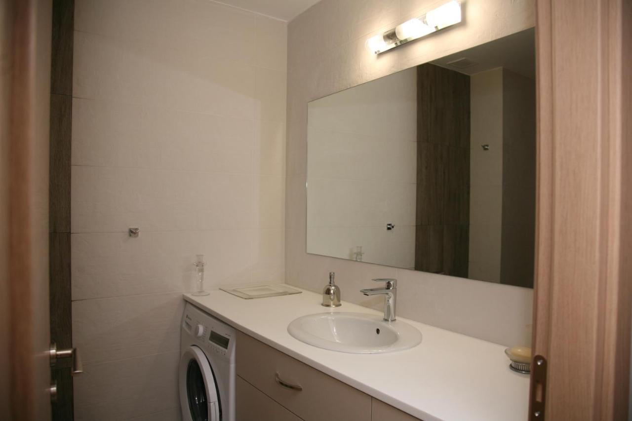 Lovely Sea Front Apartment إتِيا المظهر الخارجي الصورة