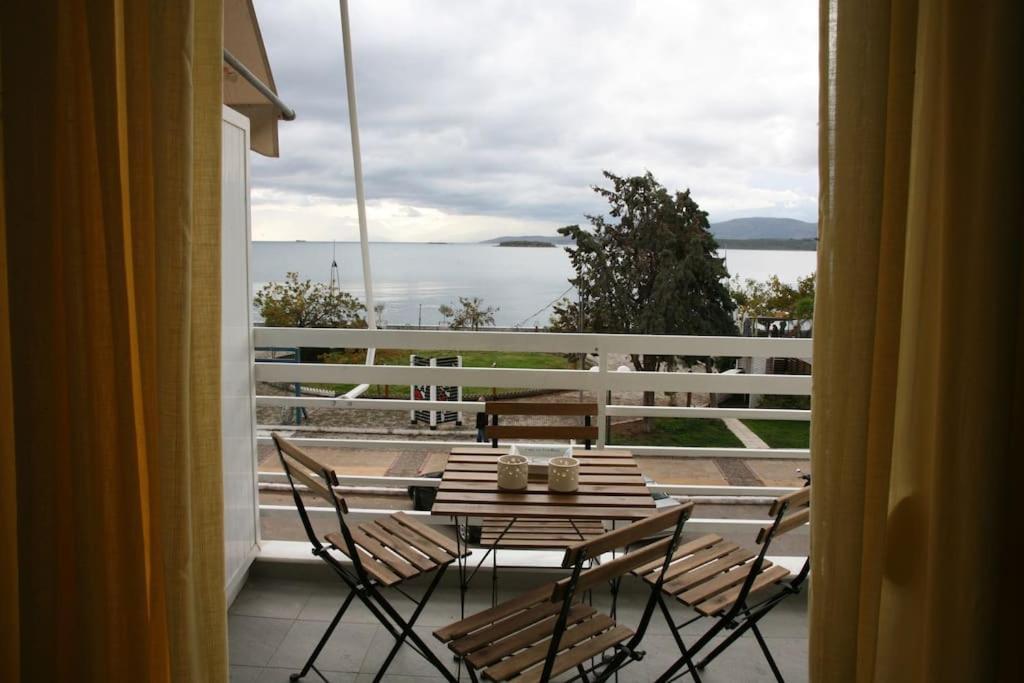 Lovely Sea Front Apartment إتِيا المظهر الخارجي الصورة